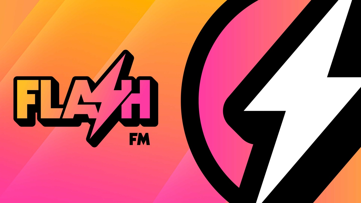 Flash FM logo featuring a lightning bolt representing the “S” in “Flash.”